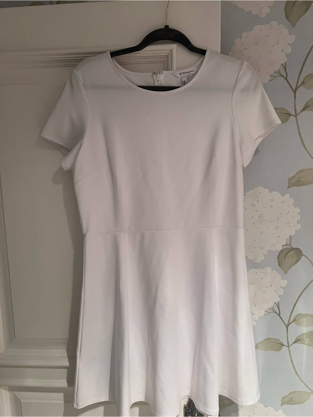 BCBGeneration White Short Sleeve Fit-and-Flare Dress